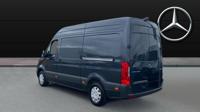 Mercedes-Benz Sprinter 315Cdi L2 Diesel Rwd 3.5t H2 Pro Van - Image 5